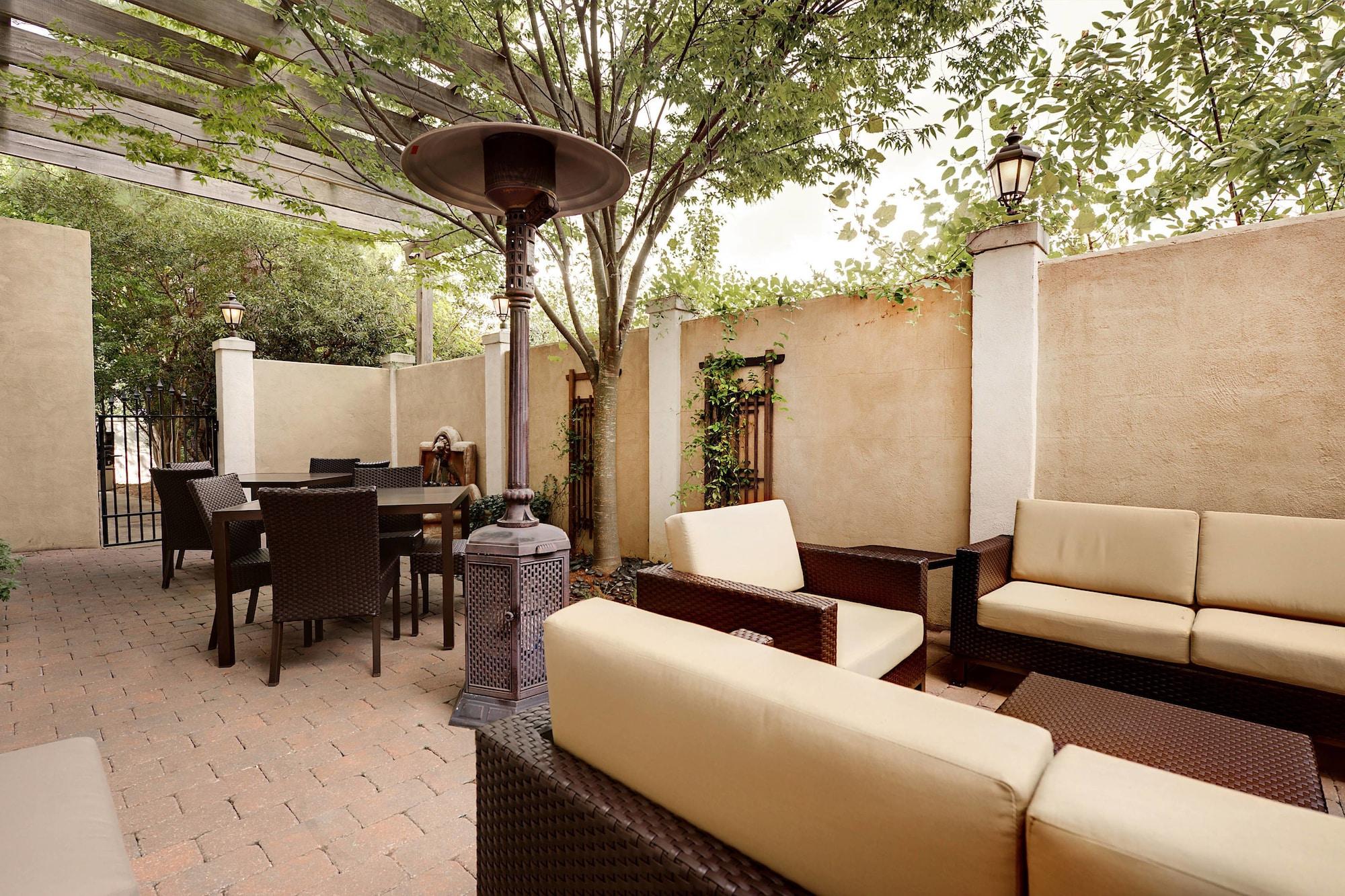 Courtyard Raleigh Crabtree Valley Esterno foto