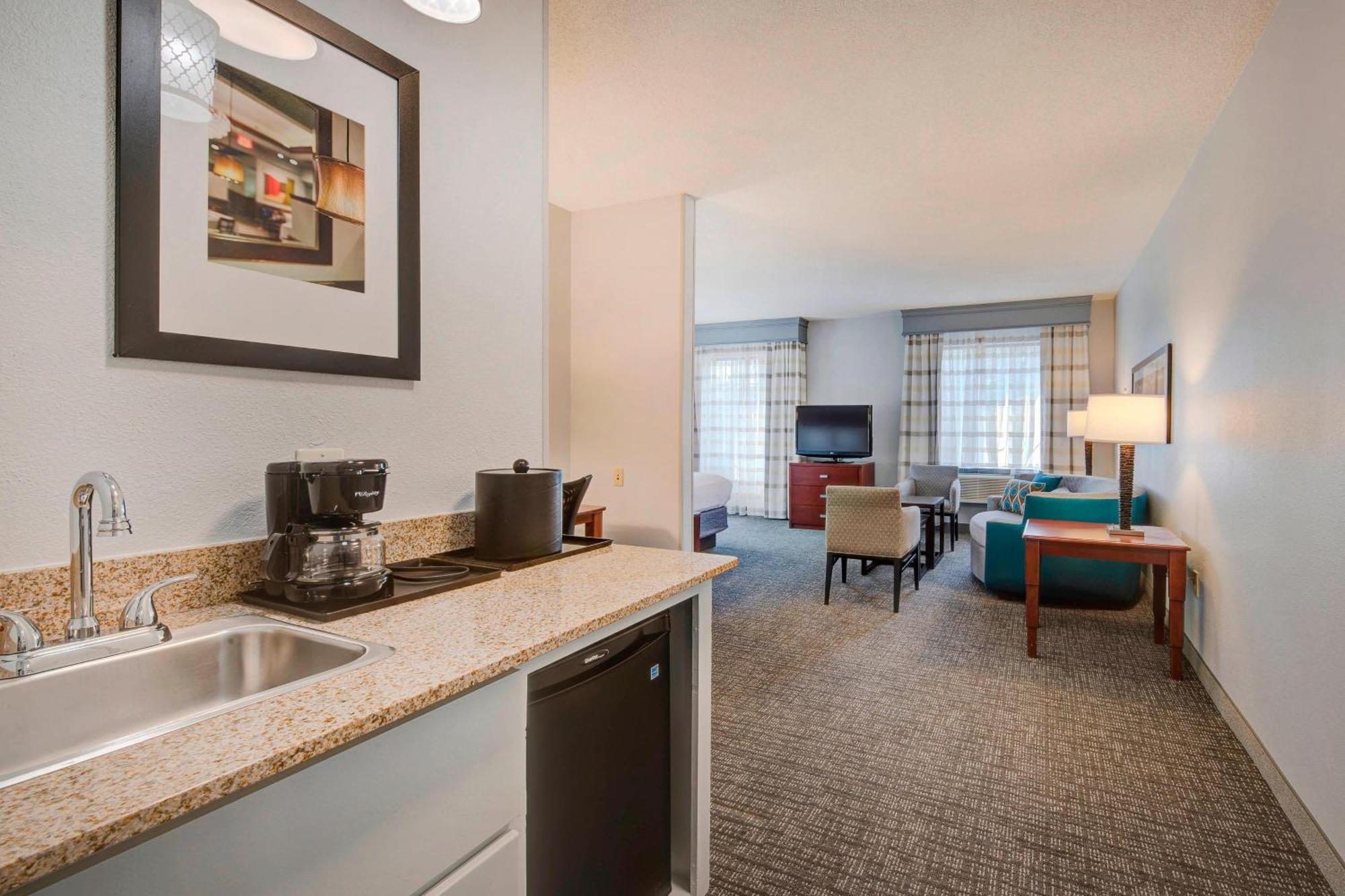 Courtyard Raleigh Crabtree Valley Esterno foto