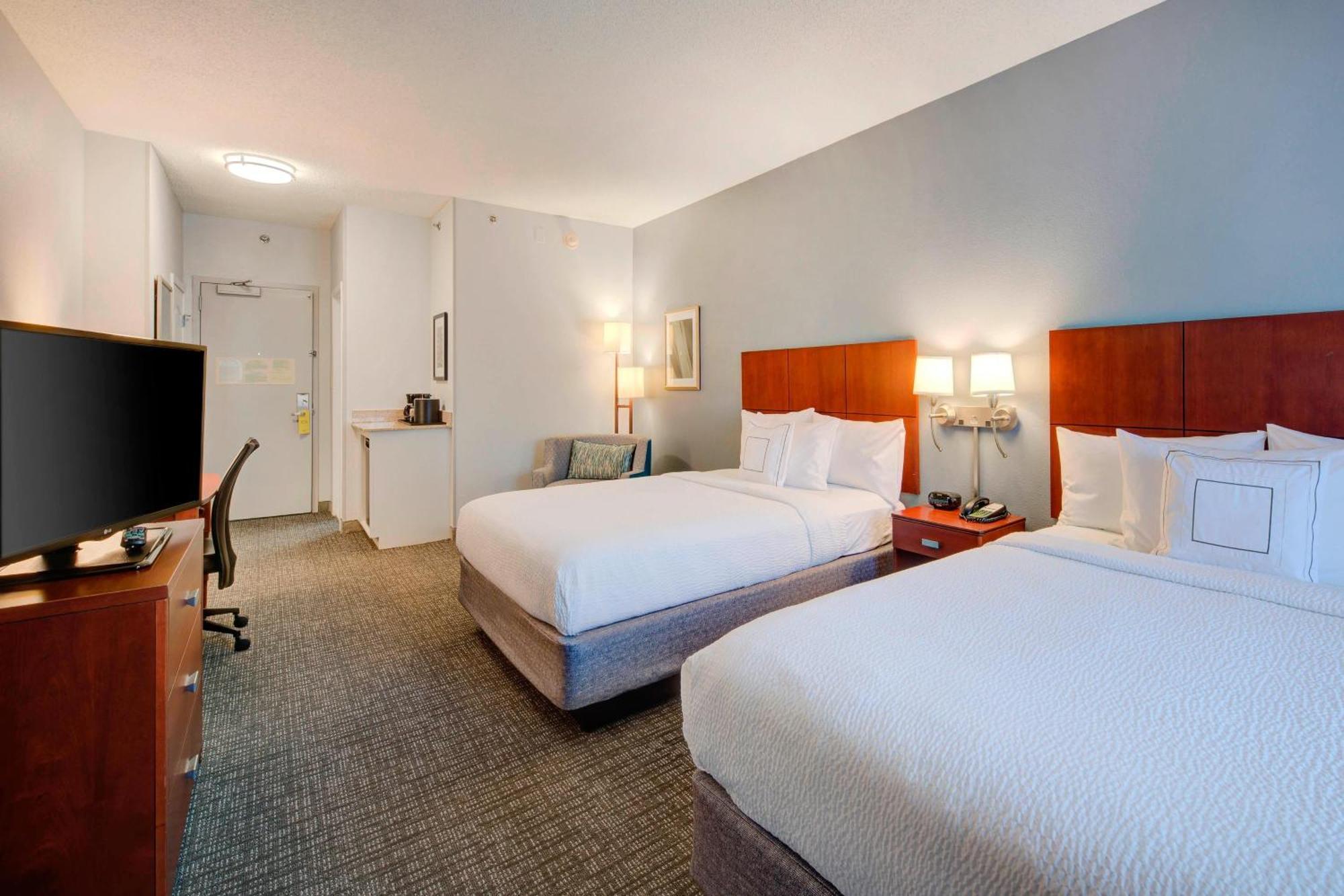 Courtyard Raleigh Crabtree Valley Esterno foto