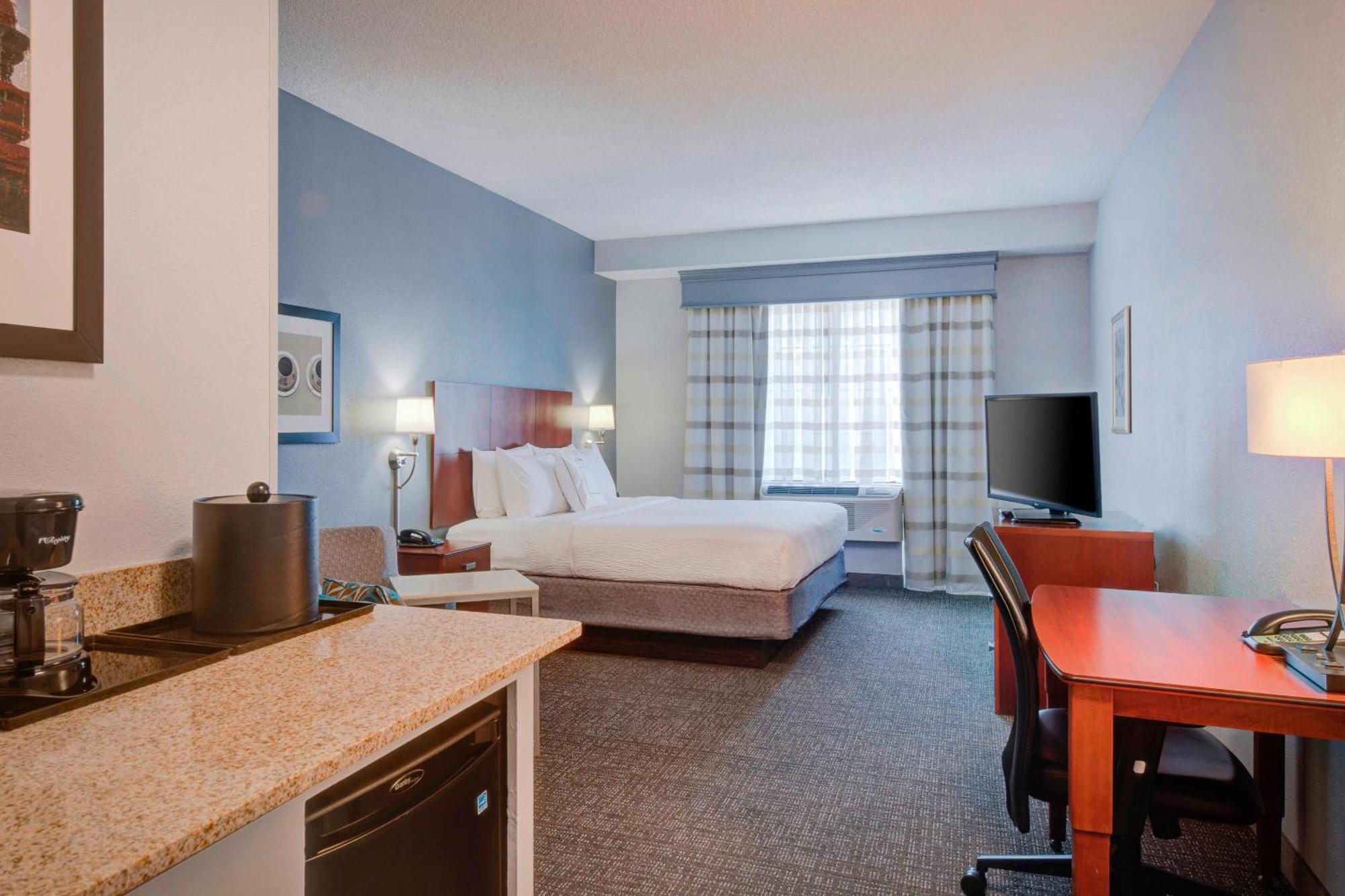 Courtyard Raleigh Crabtree Valley Esterno foto