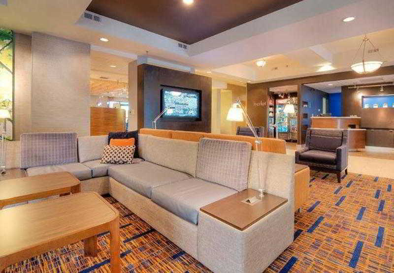 Courtyard Raleigh Crabtree Valley Esterno foto