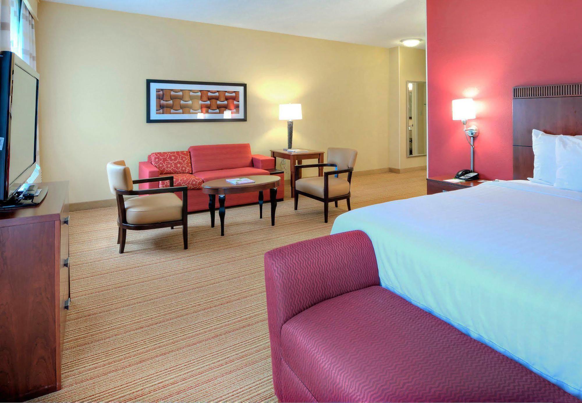 Courtyard Raleigh Crabtree Valley Esterno foto