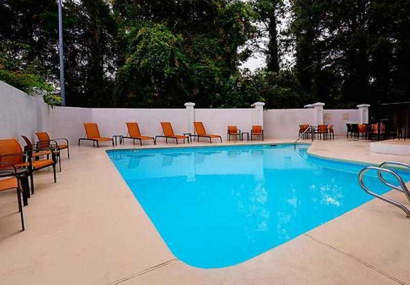 Courtyard Raleigh Crabtree Valley Esterno foto