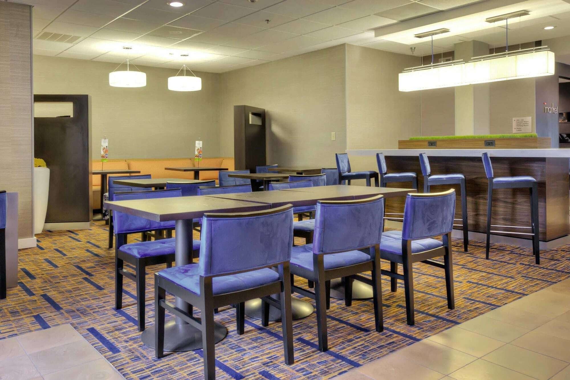 Courtyard Raleigh Crabtree Valley Esterno foto